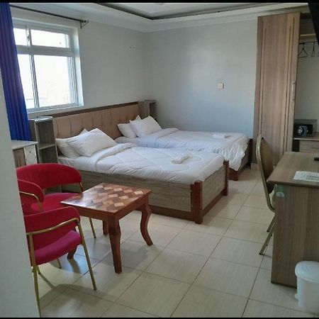 Equine Hotel Ruiru Exterior photo